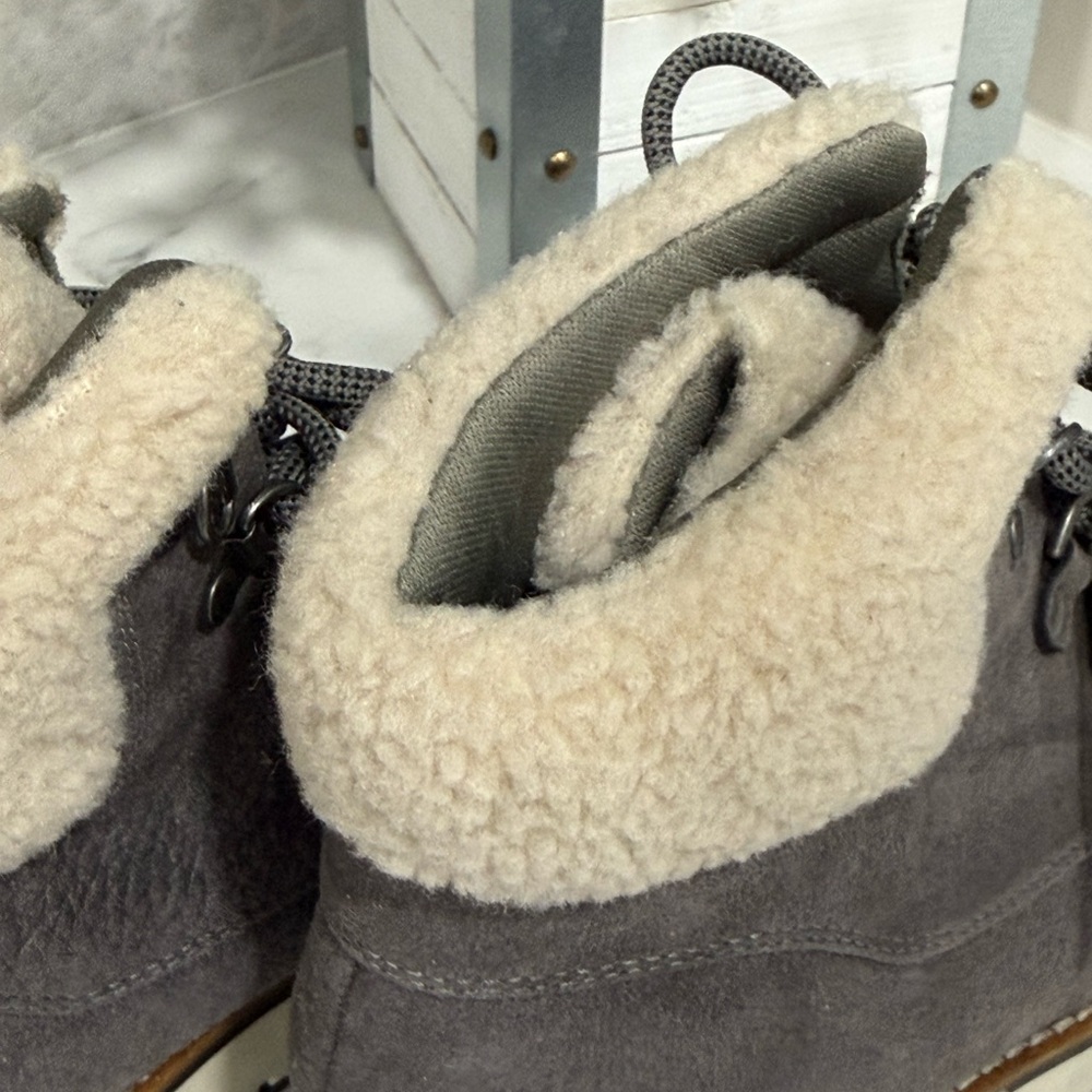 💙2 for $12 White Mountain Cozy Boots winter ankle booties Gray Like New - Picture 4 of 10